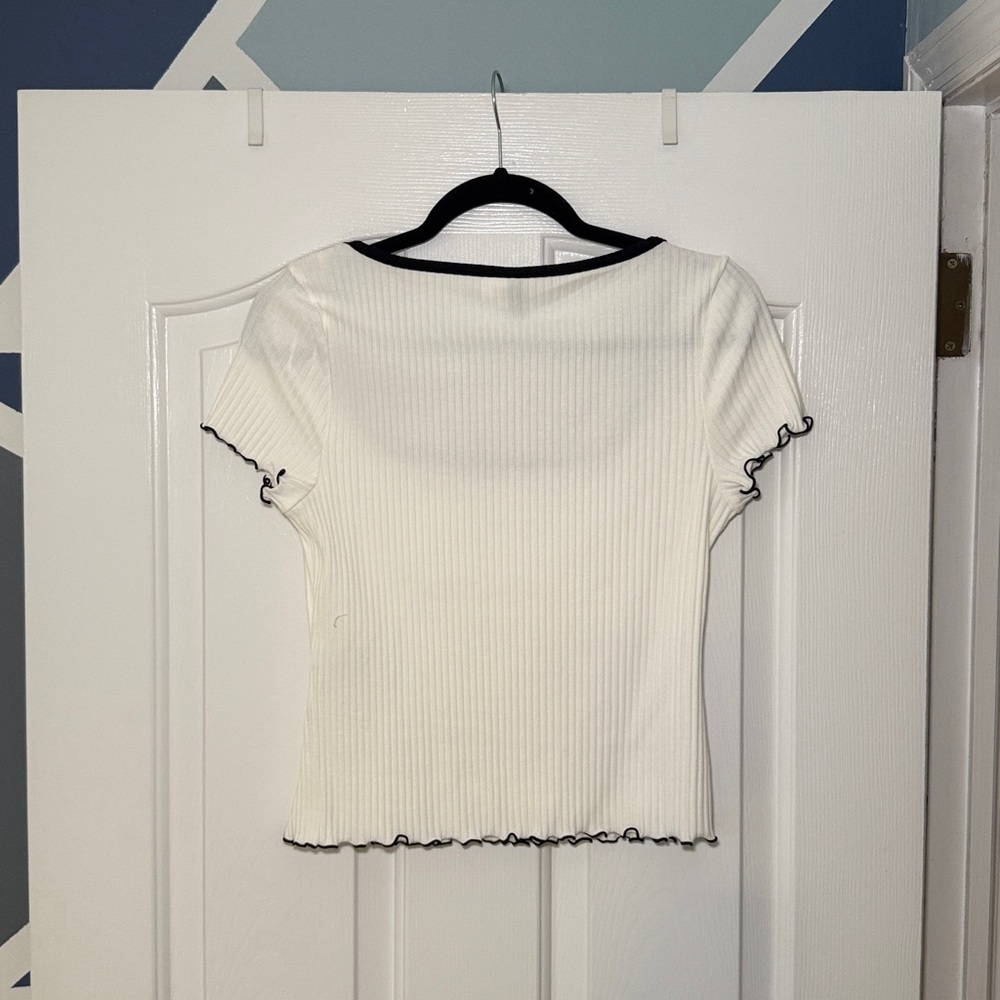 H&M Ribbed Top with Bow - Picture 2 of 2
